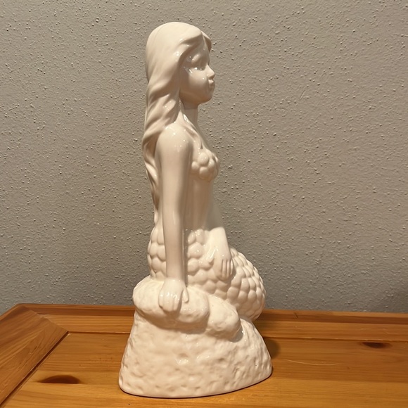 White Ceramic Mermaid Statue - Picture 4 of 11